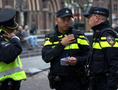 ΕΚΤΑΚΤΟ: Συναγερμός στο Άμστερνταμ: Εκκενώθηκε κτίριο λόγω ύποπτου οχήματος